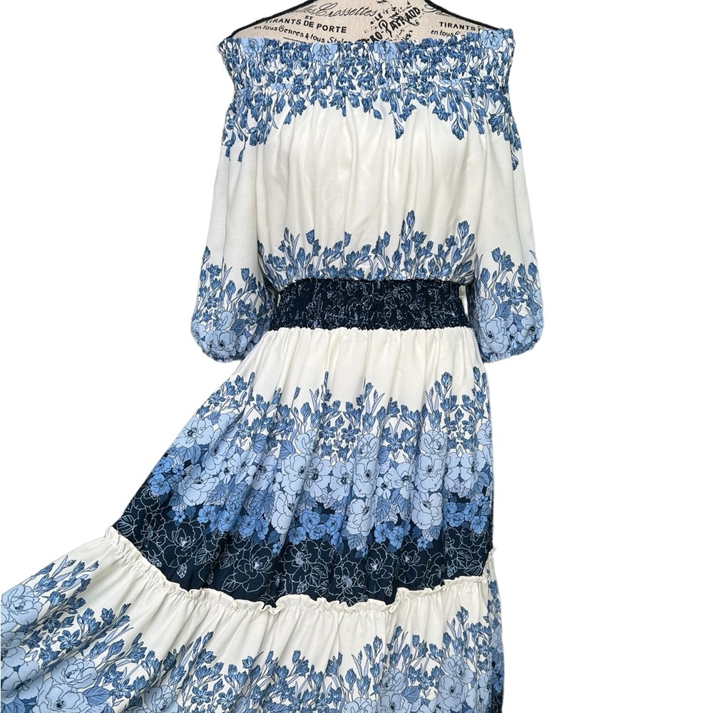 Taylor Dress - Picture 1 of 11
